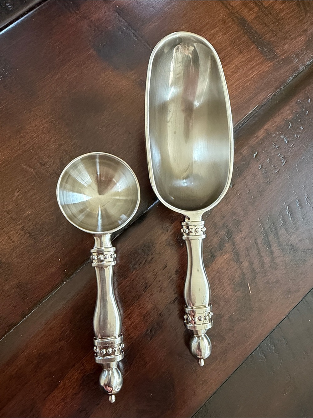 Southern Living At Home Astoria Serving Scoops Set - Picture 2 of 4
